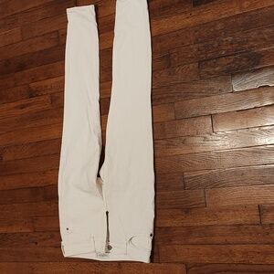 White skinny jeans for women